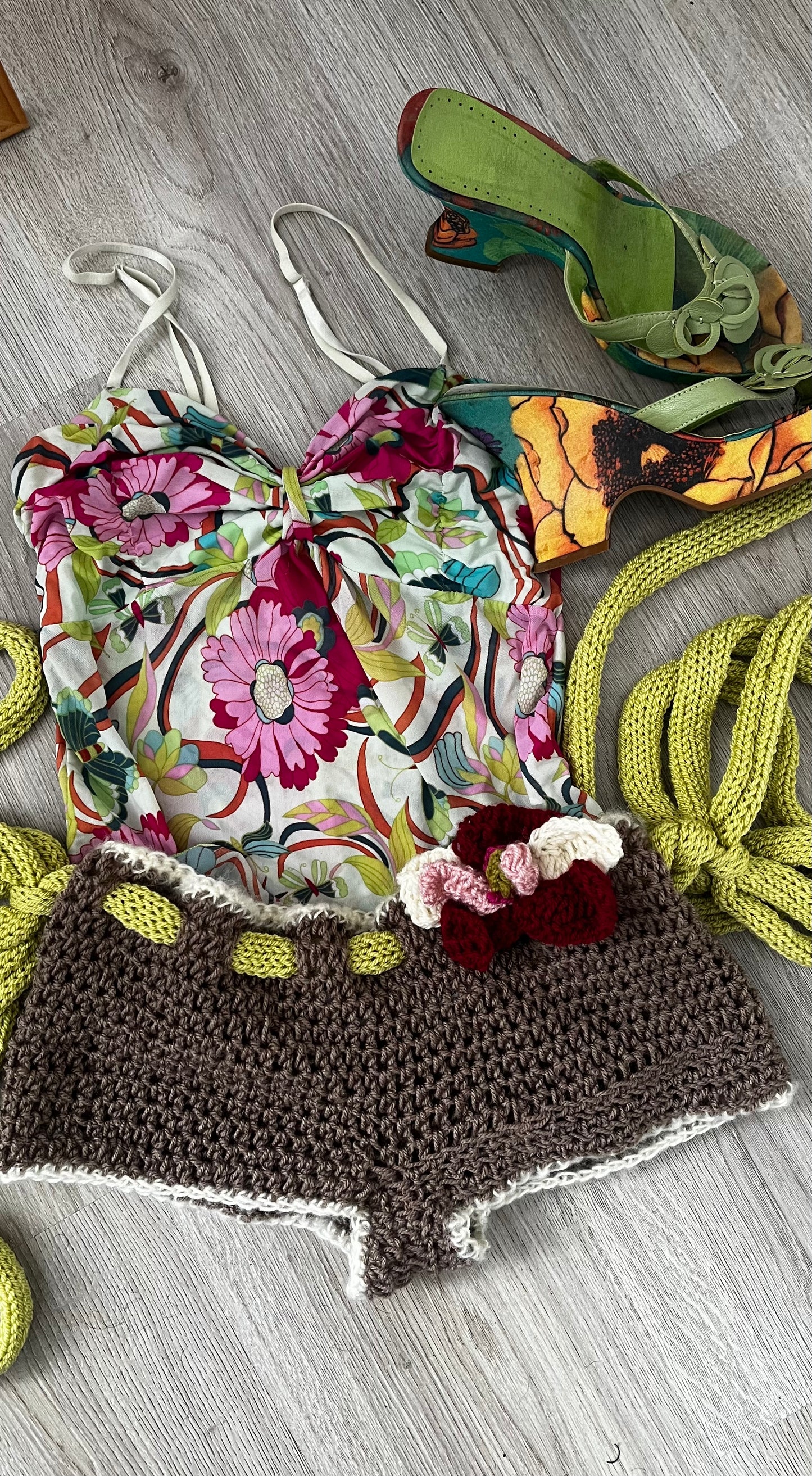 Chocolate orchid micro shorts